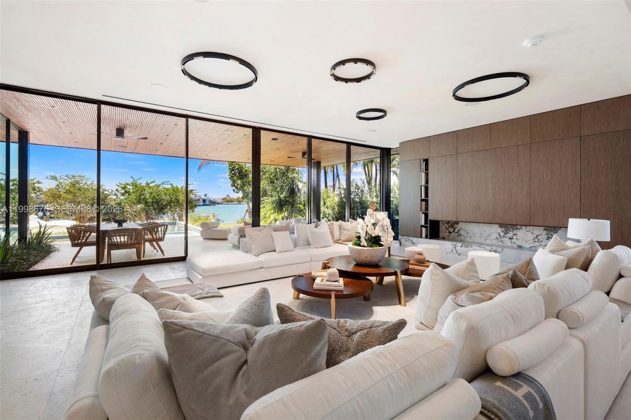 9640 W Broadview Dr, Bay Harbor Islands, FL 33154 Photo