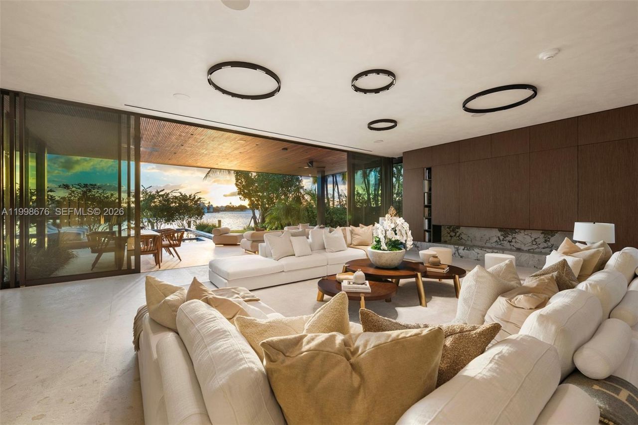 9640 W Broadview Dr, Bay Harbor Islands, FL 33154 Photo