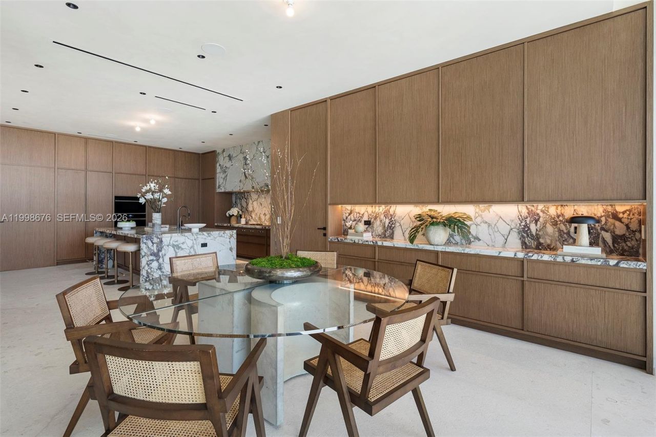 9640 W Broadview Dr, Bay Harbor Islands, FL 33154 Photo