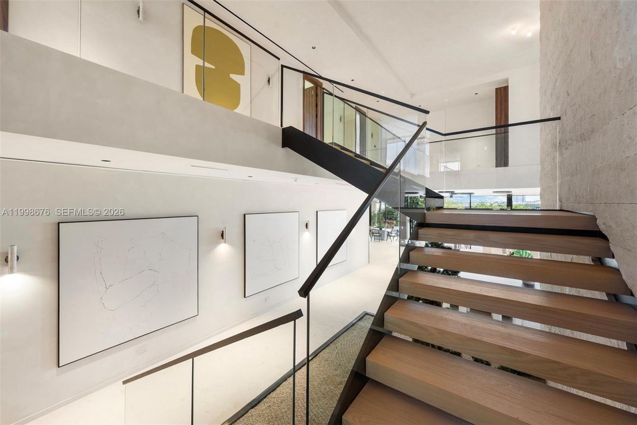 9640 W Broadview Dr, Bay Harbor Islands, FL 33154 Photo