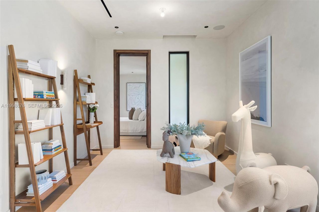 9640 W Broadview Dr, Bay Harbor Islands, FL 33154 Photo