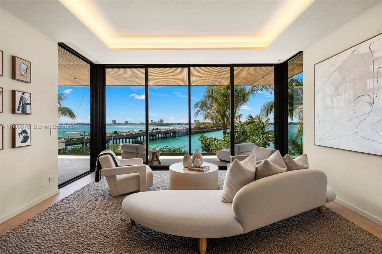 9640 W Broadview Dr, Bay Harbor Islands, FL 33154 Photo