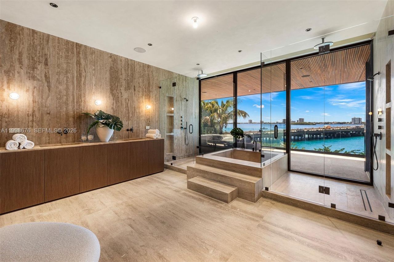 9640 W Broadview Dr, Bay Harbor Islands, FL 33154 Photo