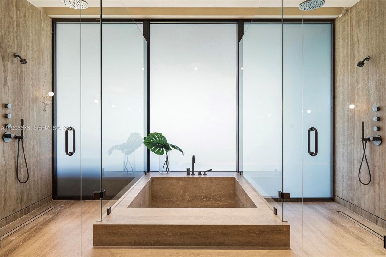 9640 W Broadview Dr, Bay Harbor Islands, FL 33154 Photo