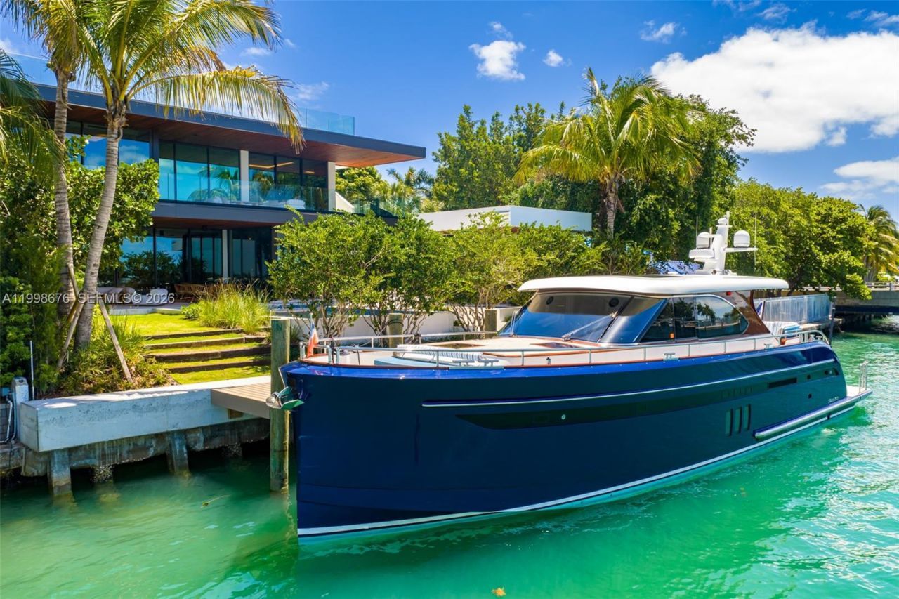 9640 W Broadview Dr, Bay Harbor Islands, FL 33154 Photo