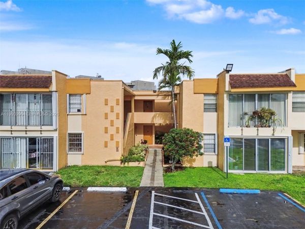 9340 W Flagler St , Unit 207B, Miami, FL 33174