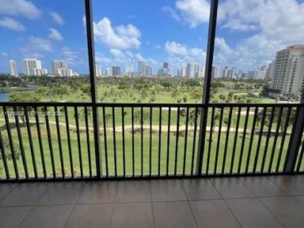 20335 W Country Club Dr, Unit 1005, Aventura, FL 33180