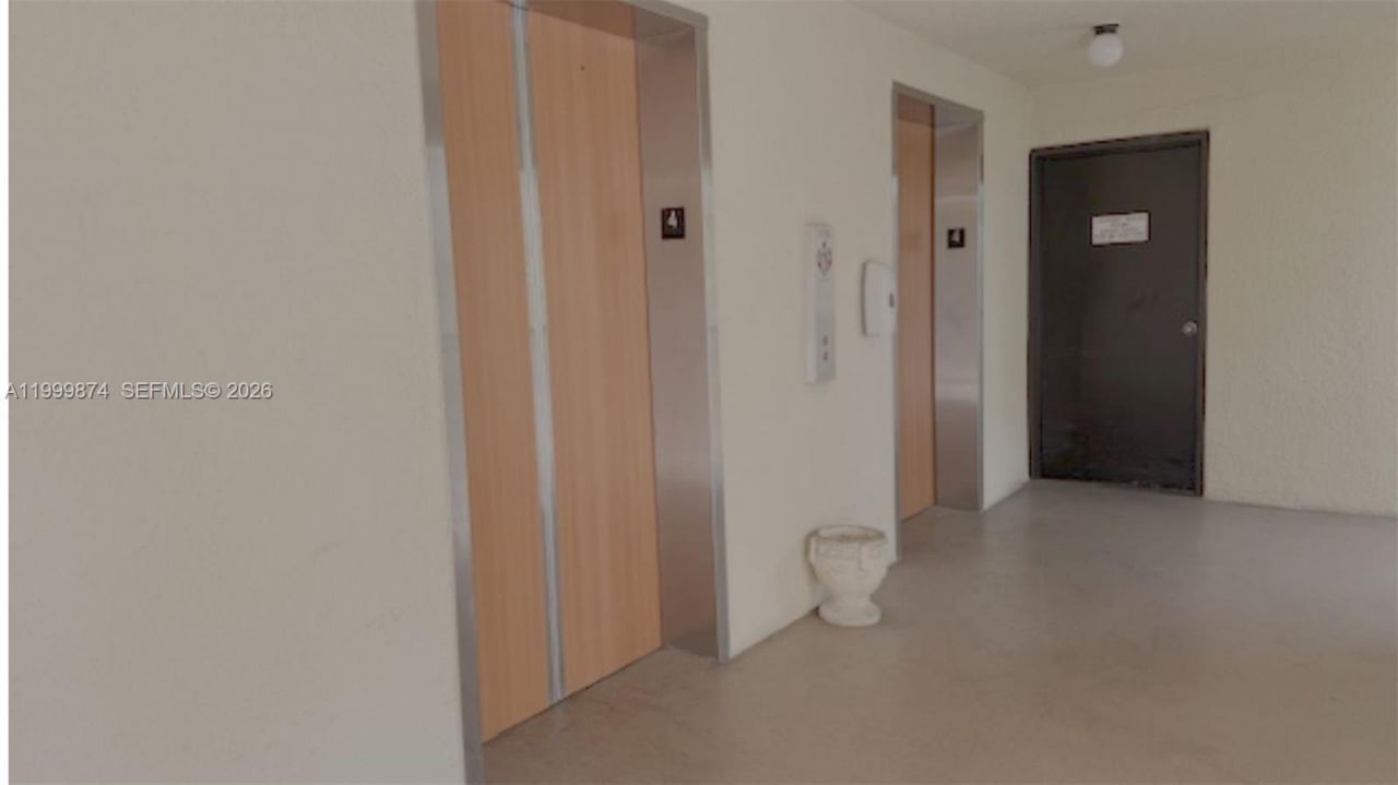 2311 S Cypress Bend Dr, Unit 419A, Pompano Beach, FL 33069 Photo