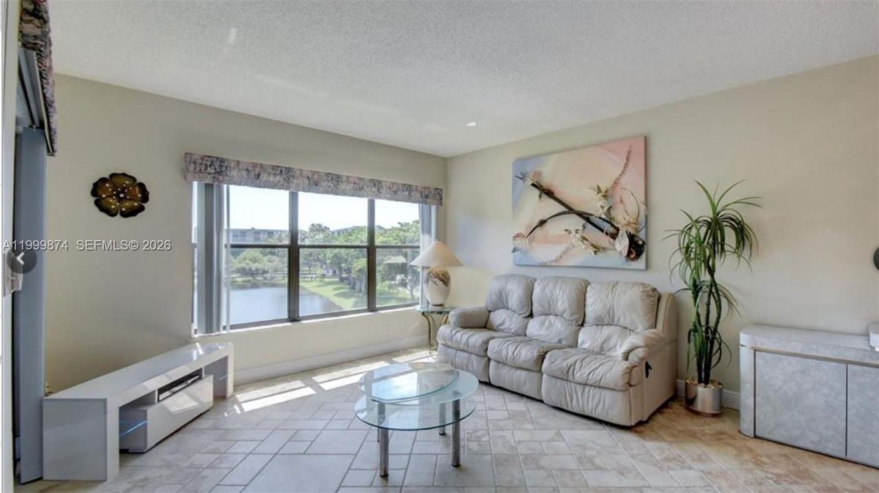 2311 S Cypress Bend Dr, Unit 419A, Pompano Beach, FL 33069 Photo
