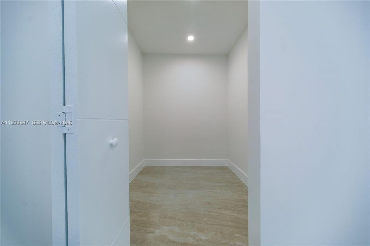 8220 SW 29th St, Miami, FL 33155 Photo