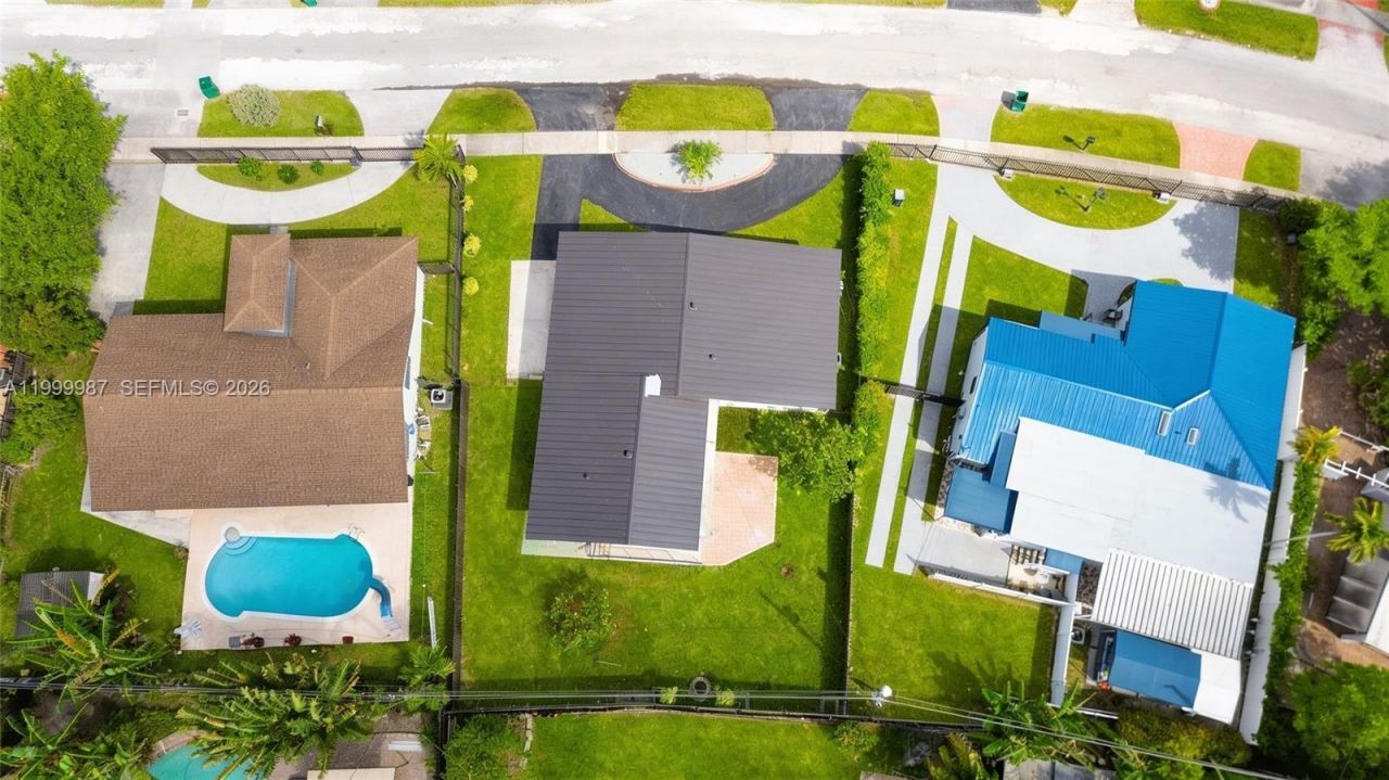 8220 SW 29th St, Miami, FL 33155 Photo