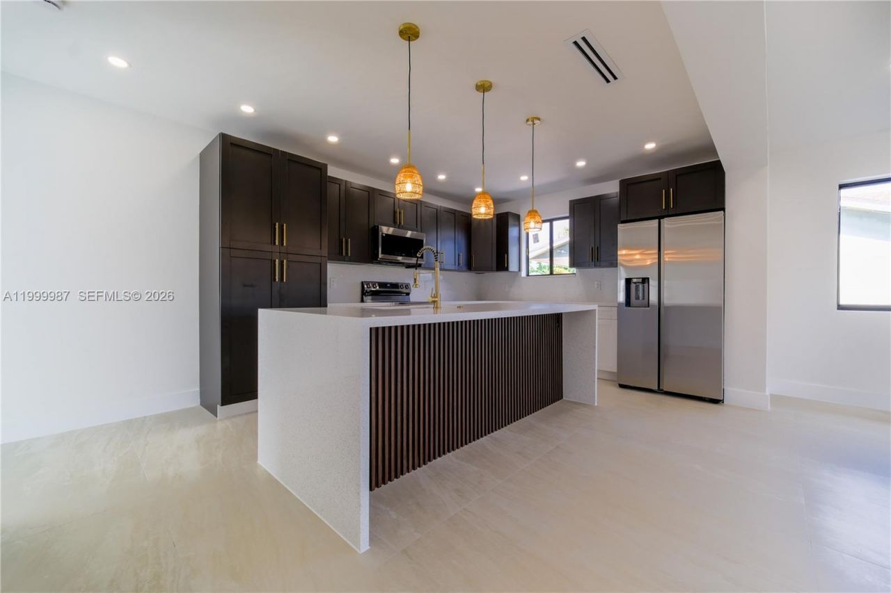 8220 SW 29th St, Miami, FL 33155 Photo