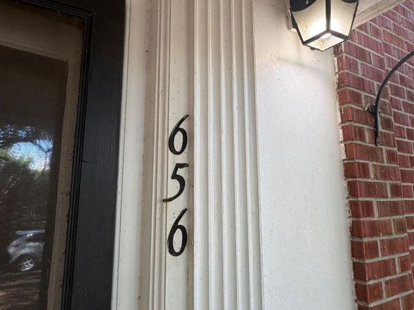 656 Carol Marie Dr, Unit #B, Baton Rouge, LA 70806