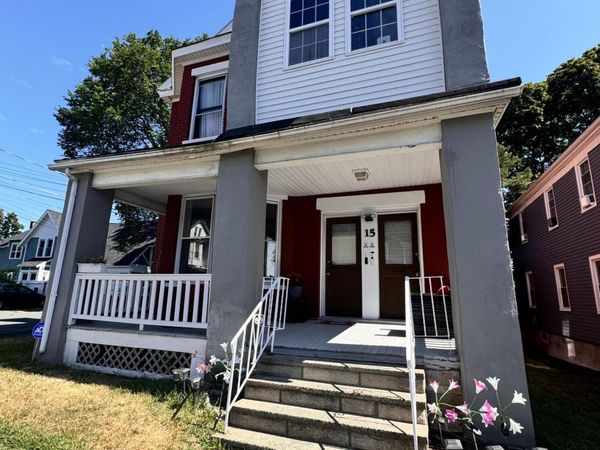 15 Idlewild Park, Unit 1, Watervliet, NY 12189