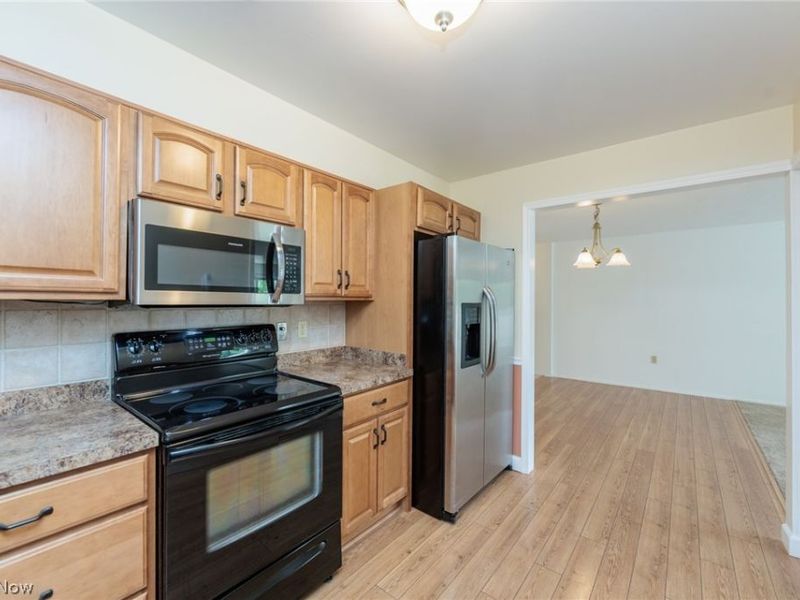 3167 Linden Road, Unit 204, Rocky River, OH 44116 Photo 6