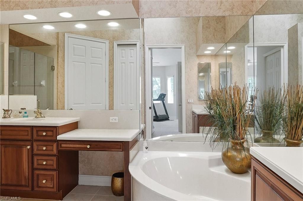 8605 Champions Pt, Unit 103, Naples, FL 34113 Photo