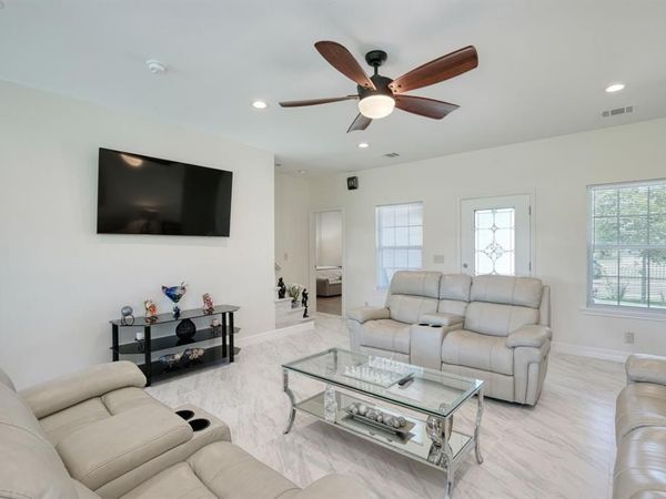 2409 Pecan ST, Bastrop, TX 78602