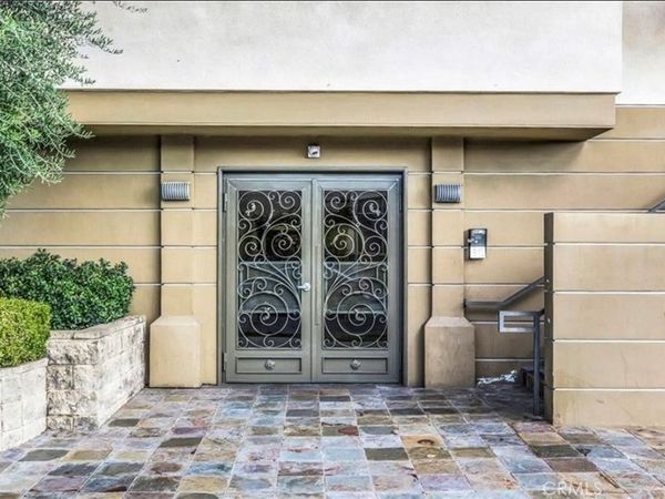 6800 Corbin, Reseda, CA 91335