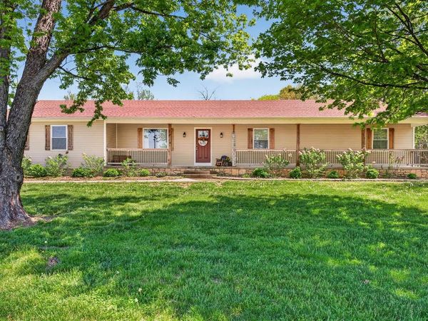 3352 Morgantown Road , Russellville, KY 42276