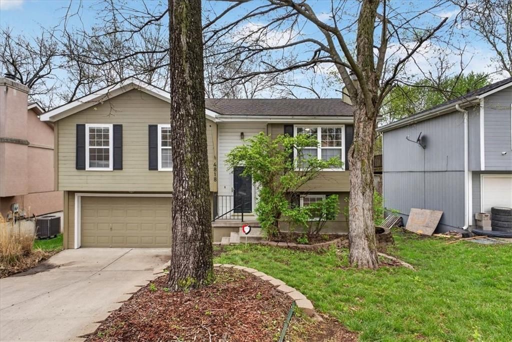 4818 N Fremont Avenue, Kansas City, MO 64119 Main Photo