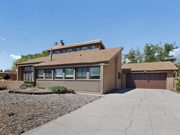 9417 Admiral Lowell Avenue NE, Albuquerque, NM 87111