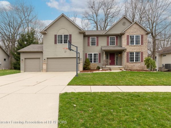 16960 Black Walnut Lane, East Lansing, MI 48823