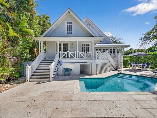 660 8th AVE S, NAPLES, FL 34102