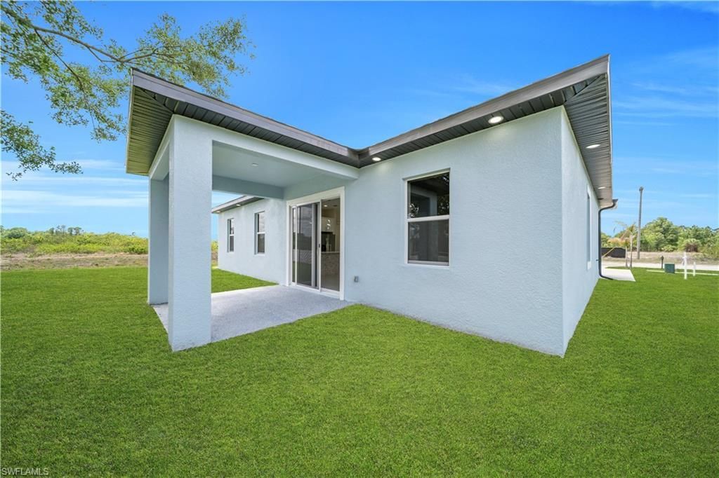 900 Sunniland Blvd, Lehigh Acres, FL 33971 Photo