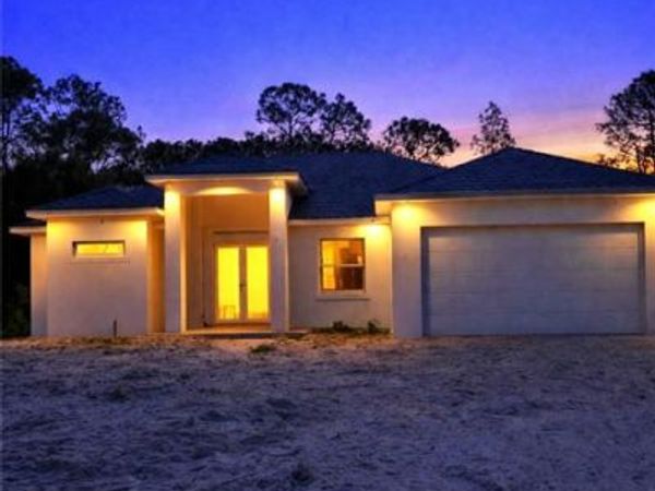 710 Sheldon AVE, LEHIGH ACRES, FL 33936