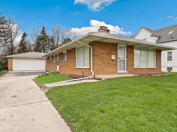 214 N Hunter Street, Thornton, IL 60476