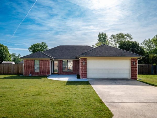 9 Hummingbird Drive, Vilonia, AR 72173