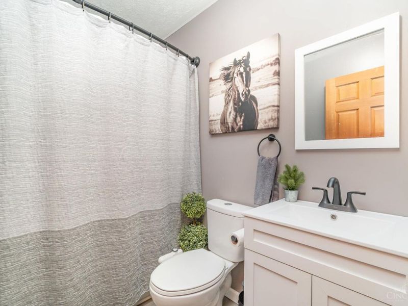 5438 E Swamp Road, Concord Township, OH 45697 Photo 17