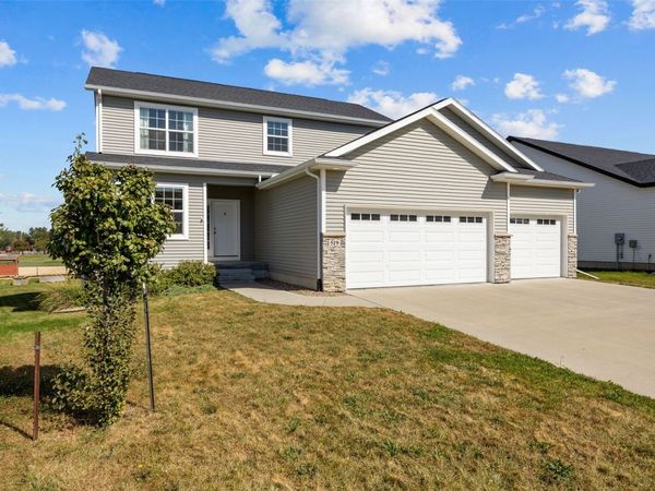 519 Ashton Dr NE, Mt Vernon, IA 52314