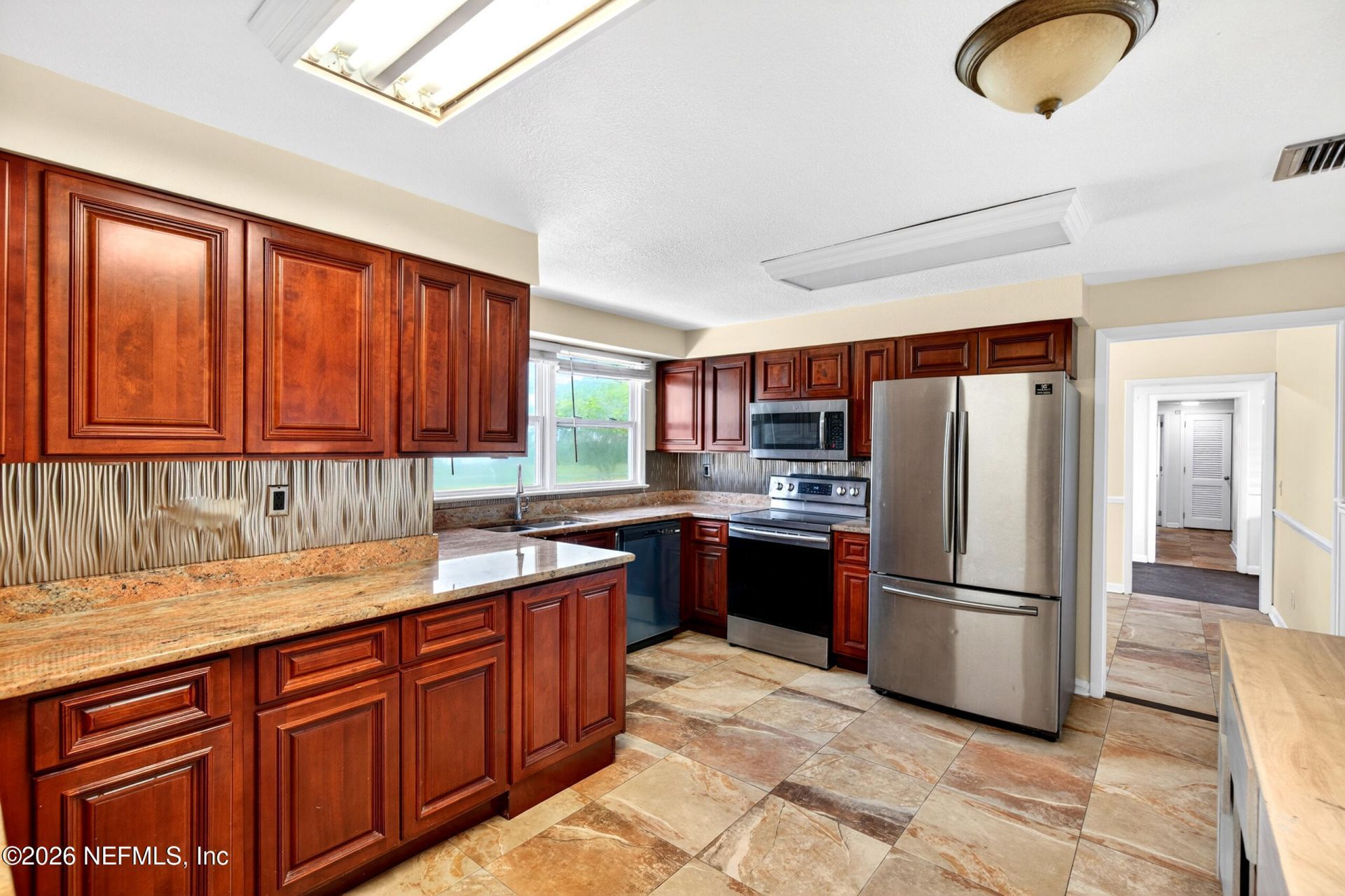 7843 Holiday Road S, Jacksonville, FL 32216 Photo