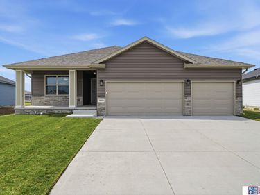 2833 N 90th Street , Lincoln, NE 68507