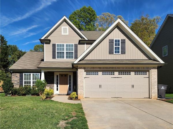 1460 Land Grove Drive, Kernersville, NC 27284