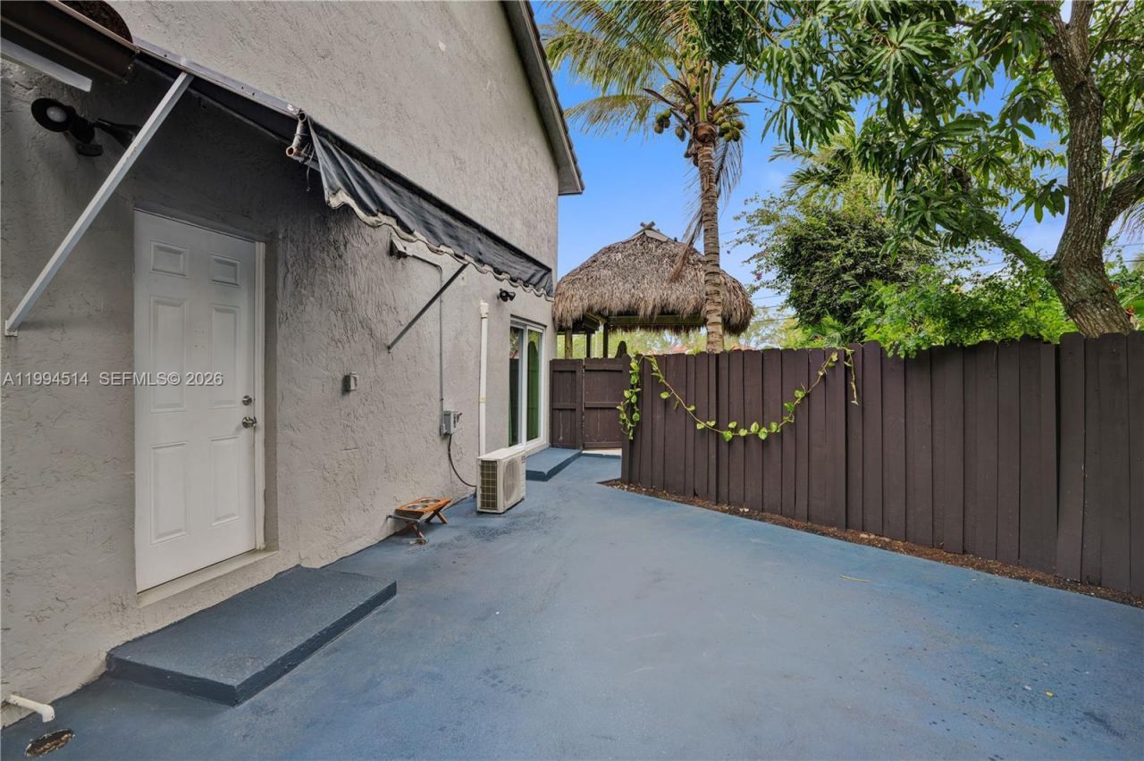 15463 SW 57th St, Miami, FL 33193 Photo