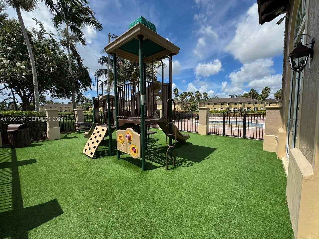 1690 NE 33rd Ave, Unit 210-6, Homestead, FL 33033 Photo