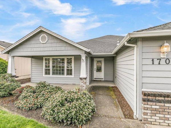 1706 Dragon Tail Place, Medford, OR 97504