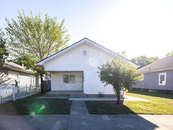 2410 Central Avenue, Anderson, IN 46016