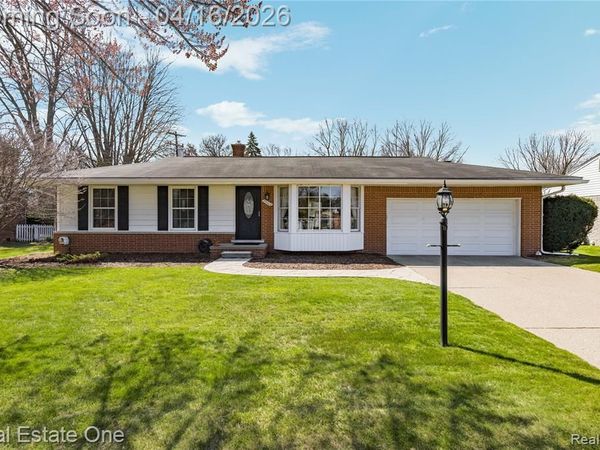 25202 Anchorage Street, Harrison Twp, MI 48045