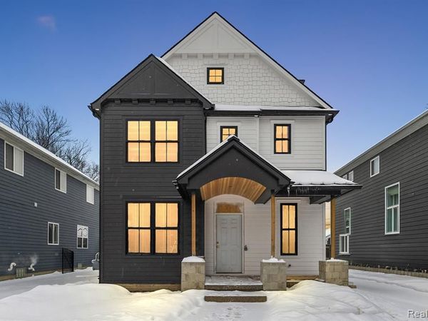 1368 Bennaville Avenue, Birmingham, MI 48009