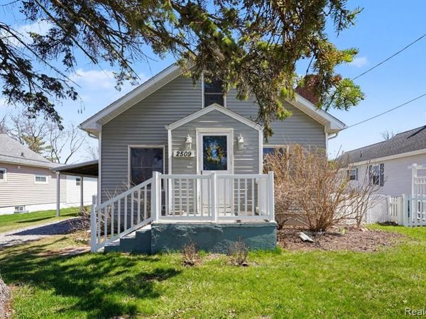 2509 S Sheridan Road, Clayton Twp, MI 48449