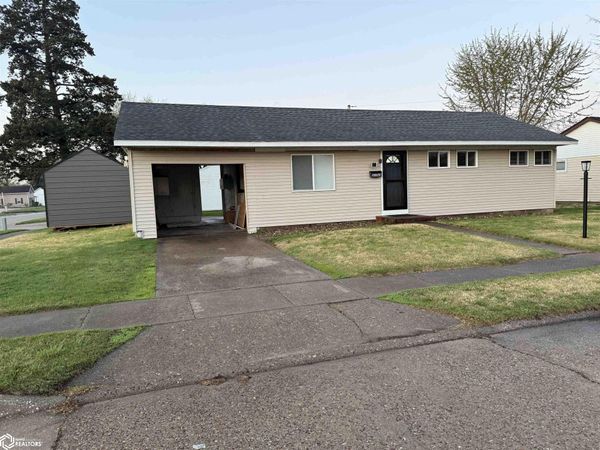 2102 Avenue B, Fort Madison, IA 52627