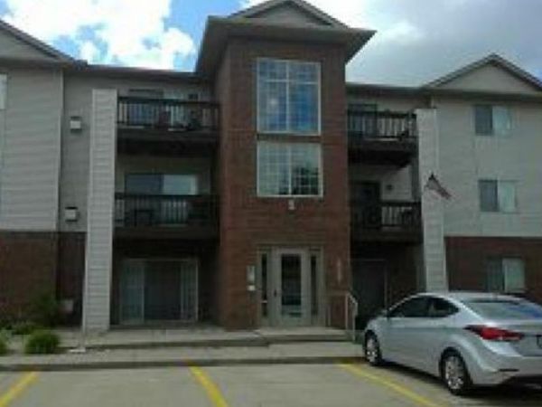 3060 Wilson Avenue SE, Unit 10, Cedar Rapids, IA 52404