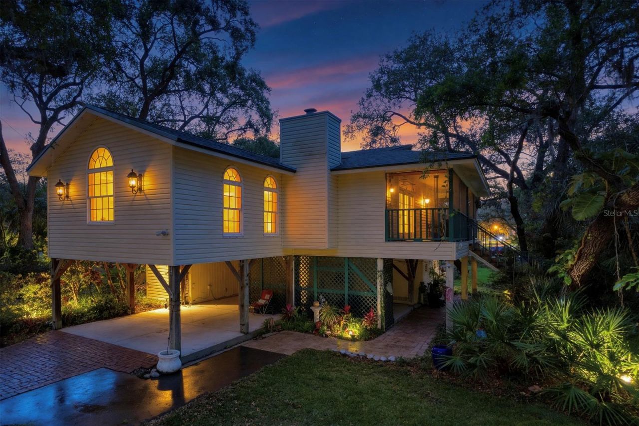420 Hanby Street, Crystal Beach, FL 34681 Photo