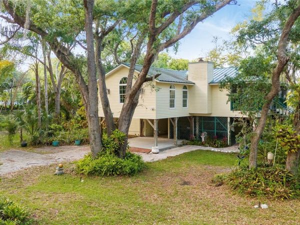 420 HANBY STREET, CRYSTAL BEACH, FL 34681