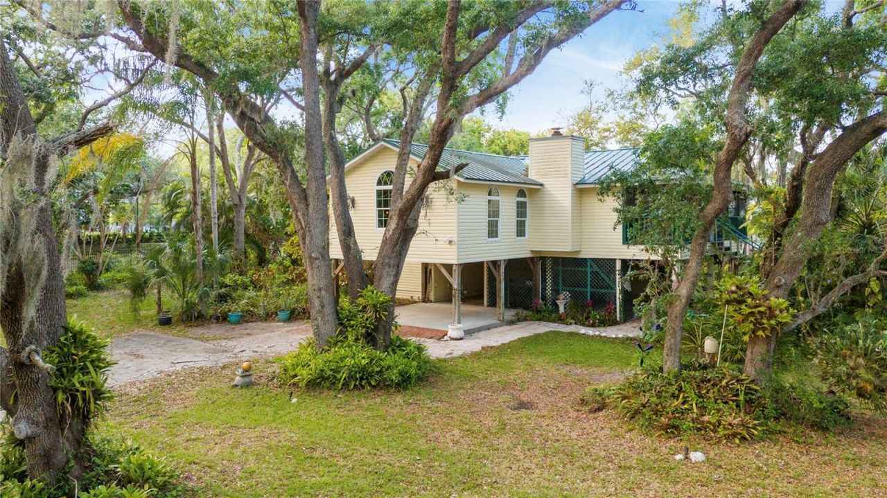 420 Hanby Street, Crystal Beach, FL 34681 Photo