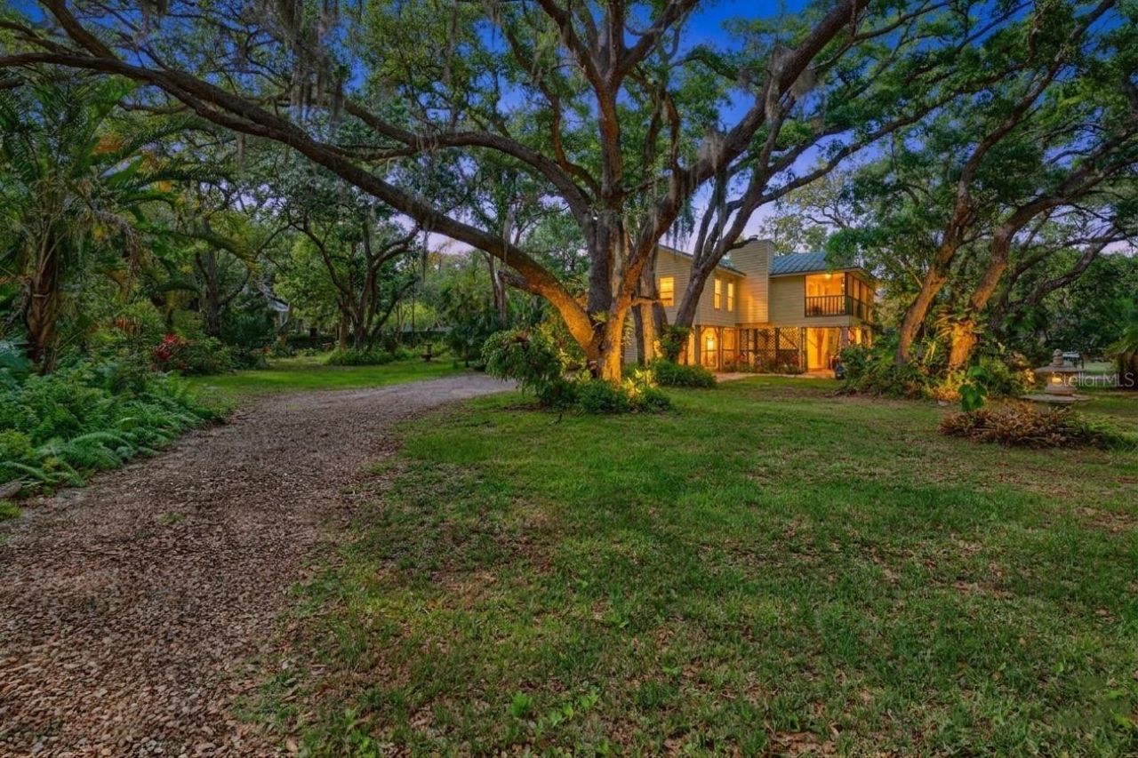 420 Hanby Street, Crystal Beach, FL 34681 Photo