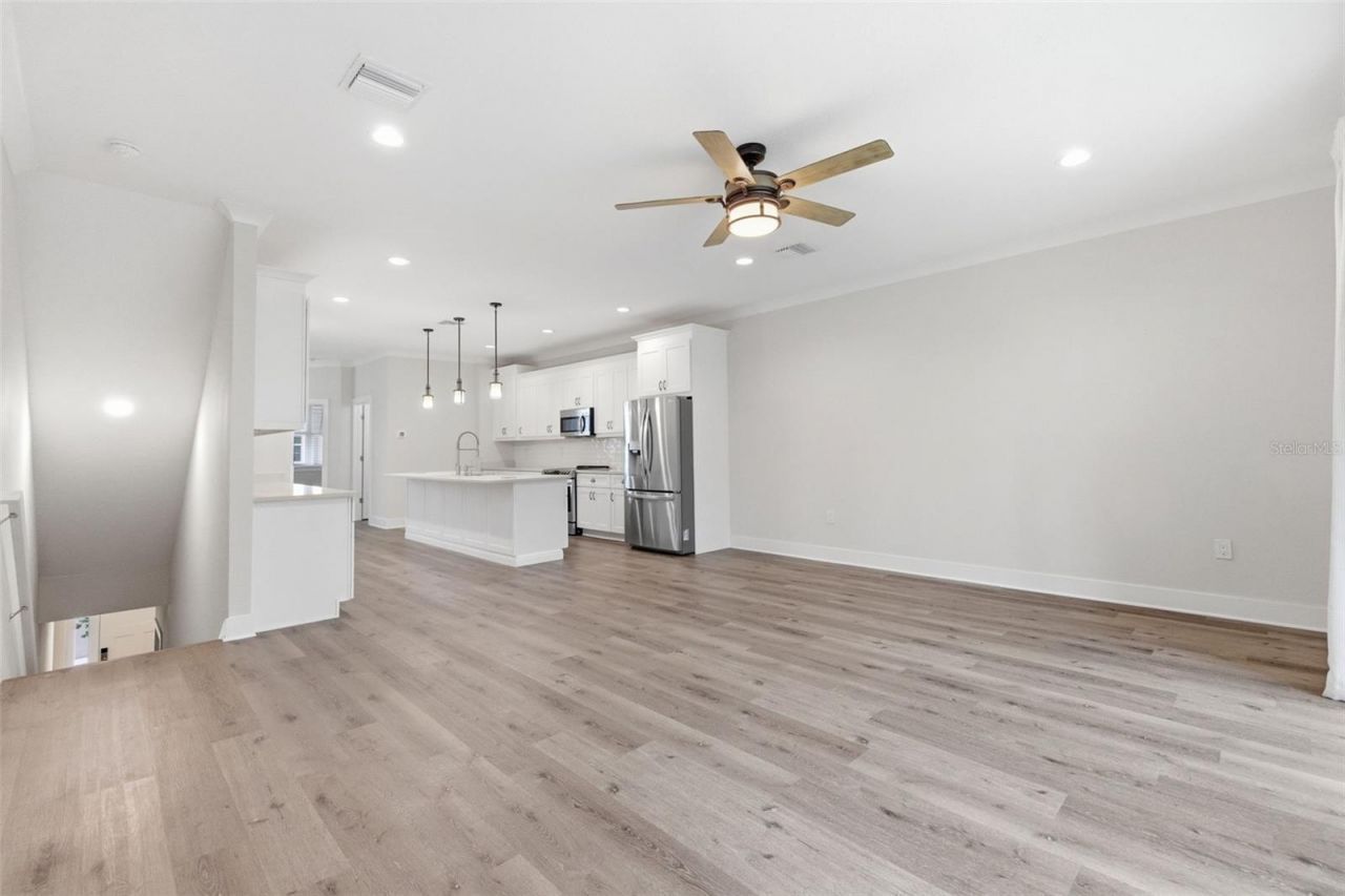 1225 Savona Drive Ne, Saint Petersburg, FL 33702 Photo